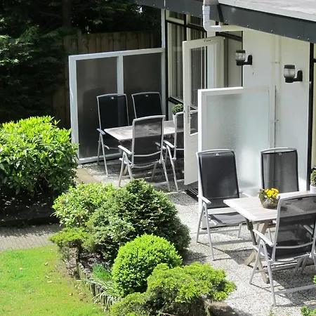 Huize Eikenhof * Μπέργκεν