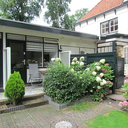 Appartement Huize Eikenhof