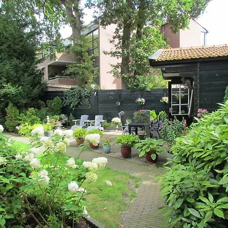 Huize Eikenhof Appartement *