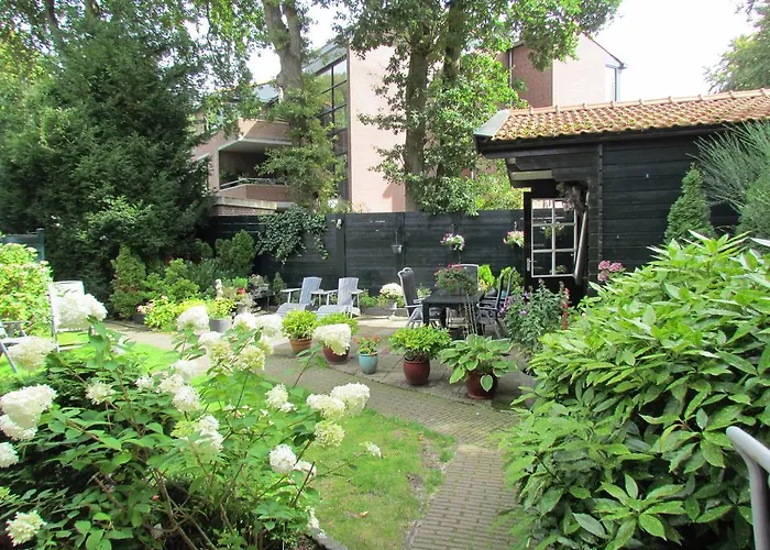 Huize Eikenhof Appartement *