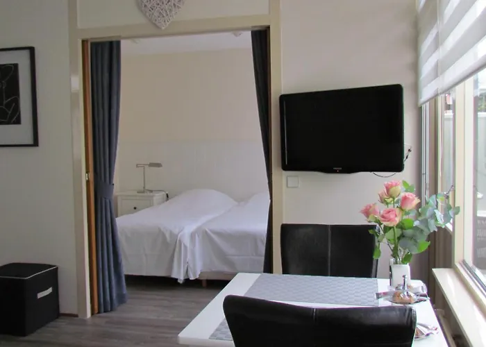 Appartement Huize Eikenhof Bergen