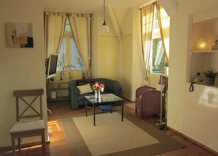 Appartement Huize Eikenhof Bergen